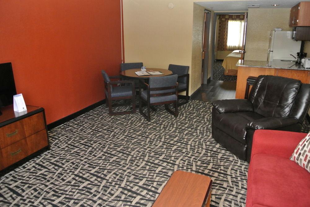 Quality Inn & Suites Mayo Clinic Area Rochester Zewnętrze zdjęcie