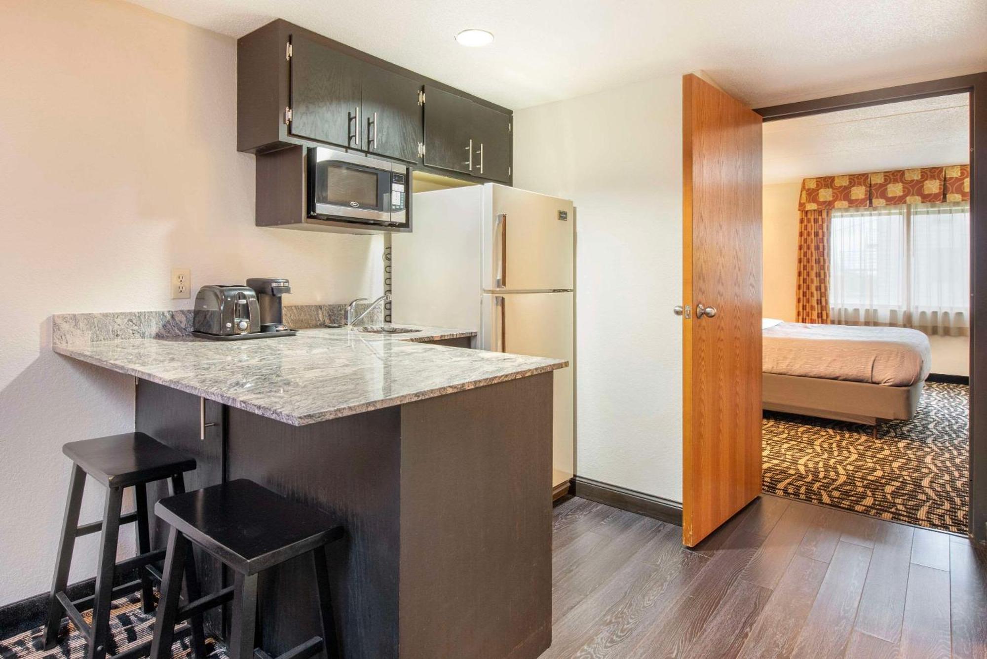 Quality Inn & Suites Mayo Clinic Area Rochester Zewnętrze zdjęcie