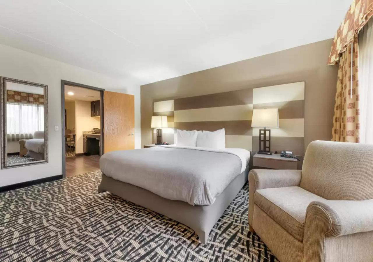 Quality Inn & Suites Mayo Clinic Area Rochester Zewnętrze zdjęcie