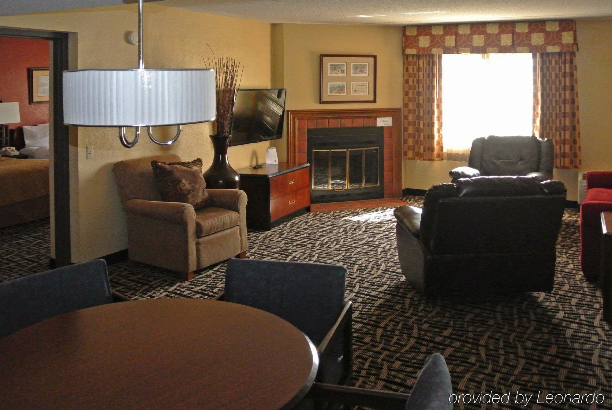 Quality Inn & Suites Mayo Clinic Area Rochester Zewnętrze zdjęcie