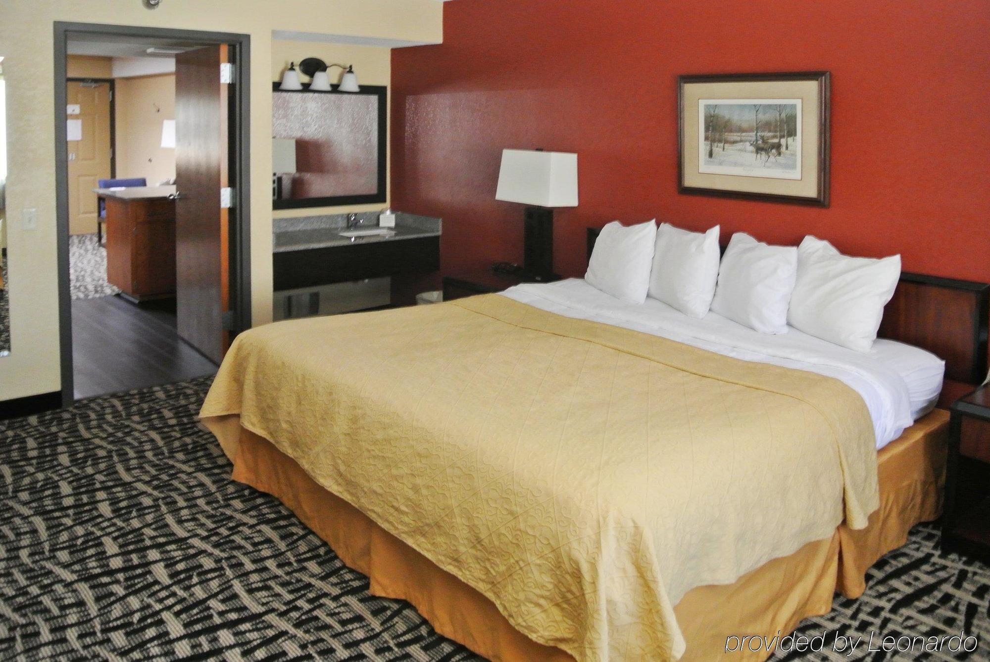 Quality Inn & Suites Mayo Clinic Area Rochester Zewnętrze zdjęcie