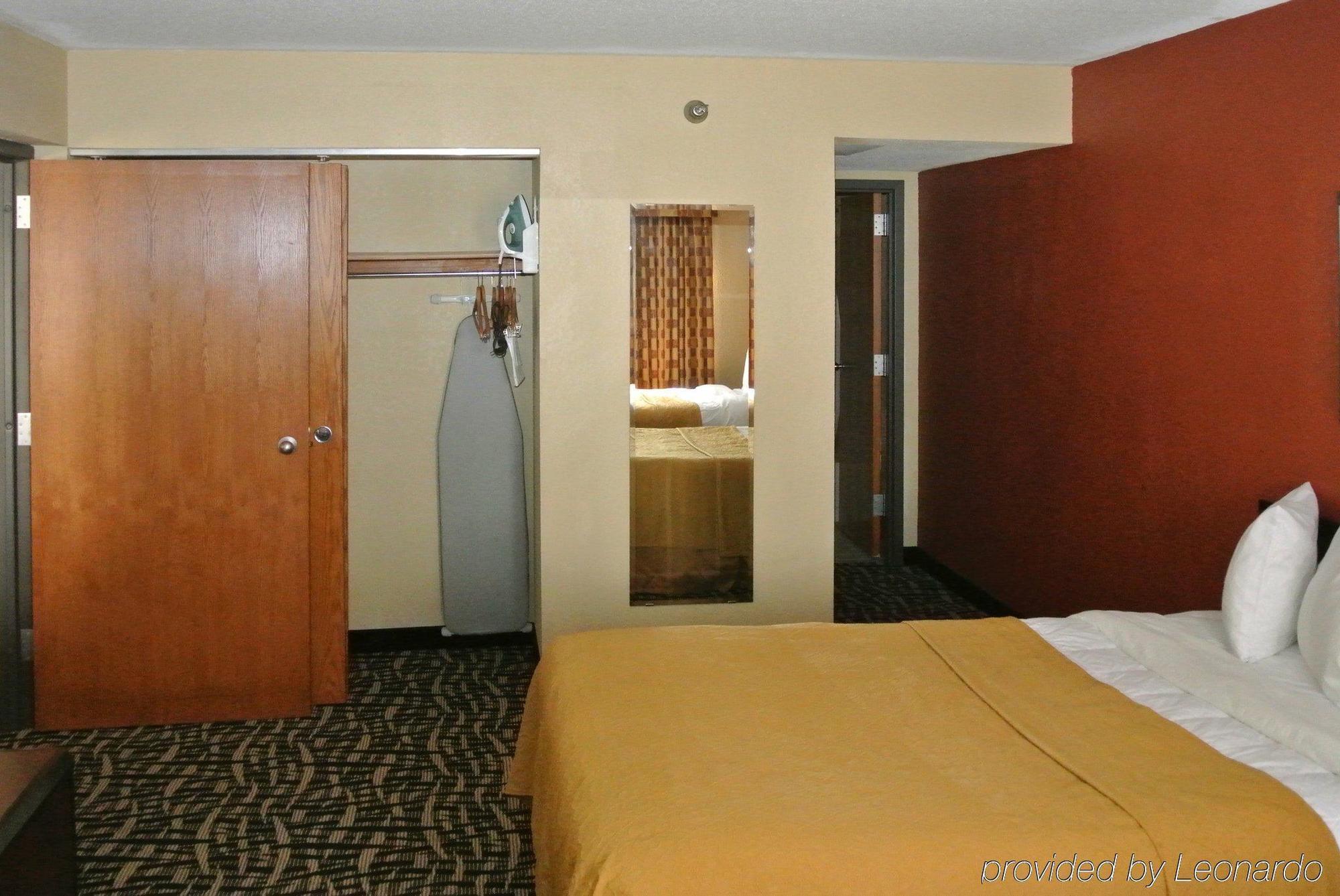 Quality Inn & Suites Mayo Clinic Area Rochester Zewnętrze zdjęcie